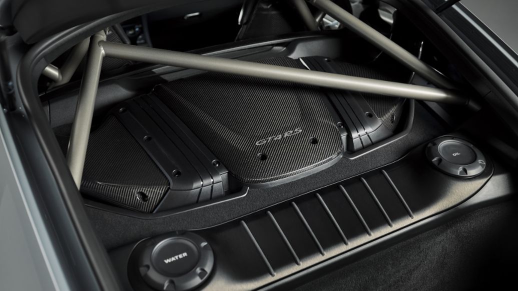 Product Highlights Porsche 718 Cayman GT4 RS A driving machine with fun guaranteed Porsche